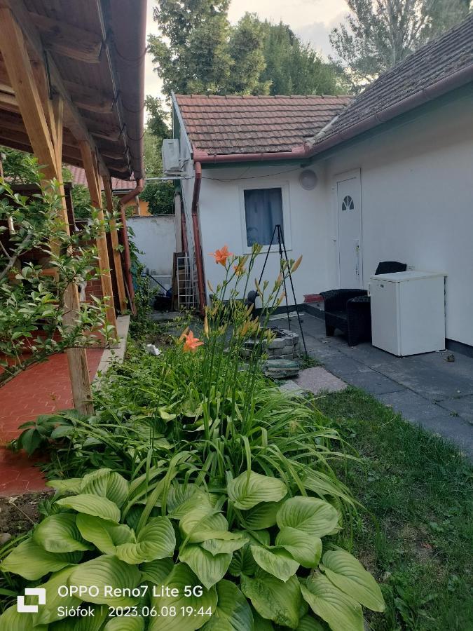 Balassa House Шіофок Екстер'єр фото