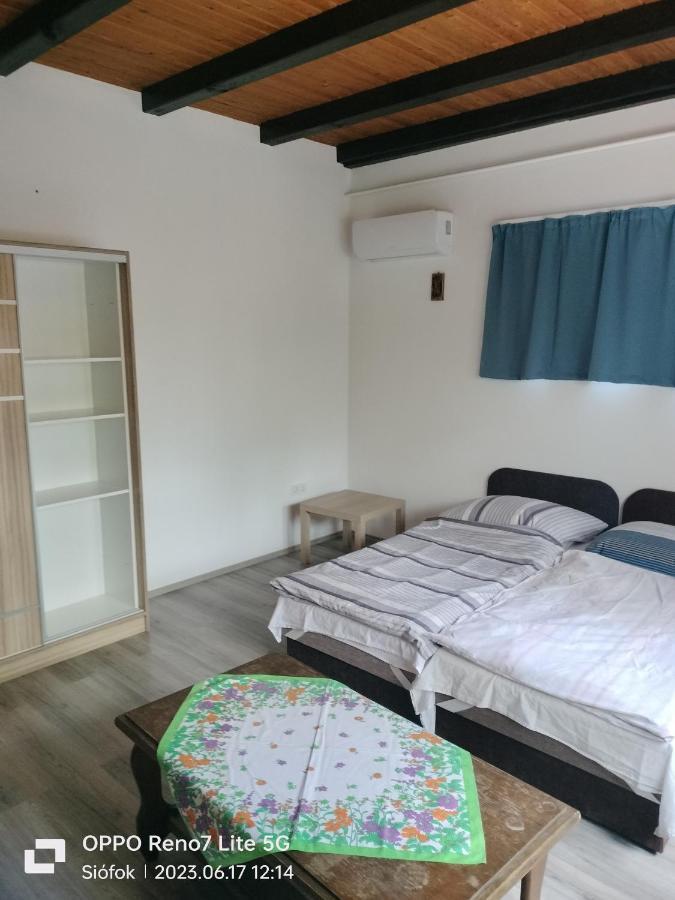 Balassa House Шіофок Екстер'єр фото